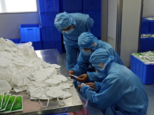 铠甲与守护 山东省食品药品审评认证中心医护人员双面角色下的生命防线
